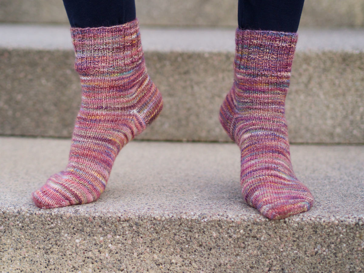 Stino-Socken stricken Anleitung aus Yundi&Grete Garn
